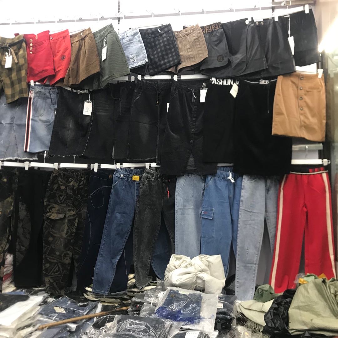 Sister pants are fine. describe pic - 1