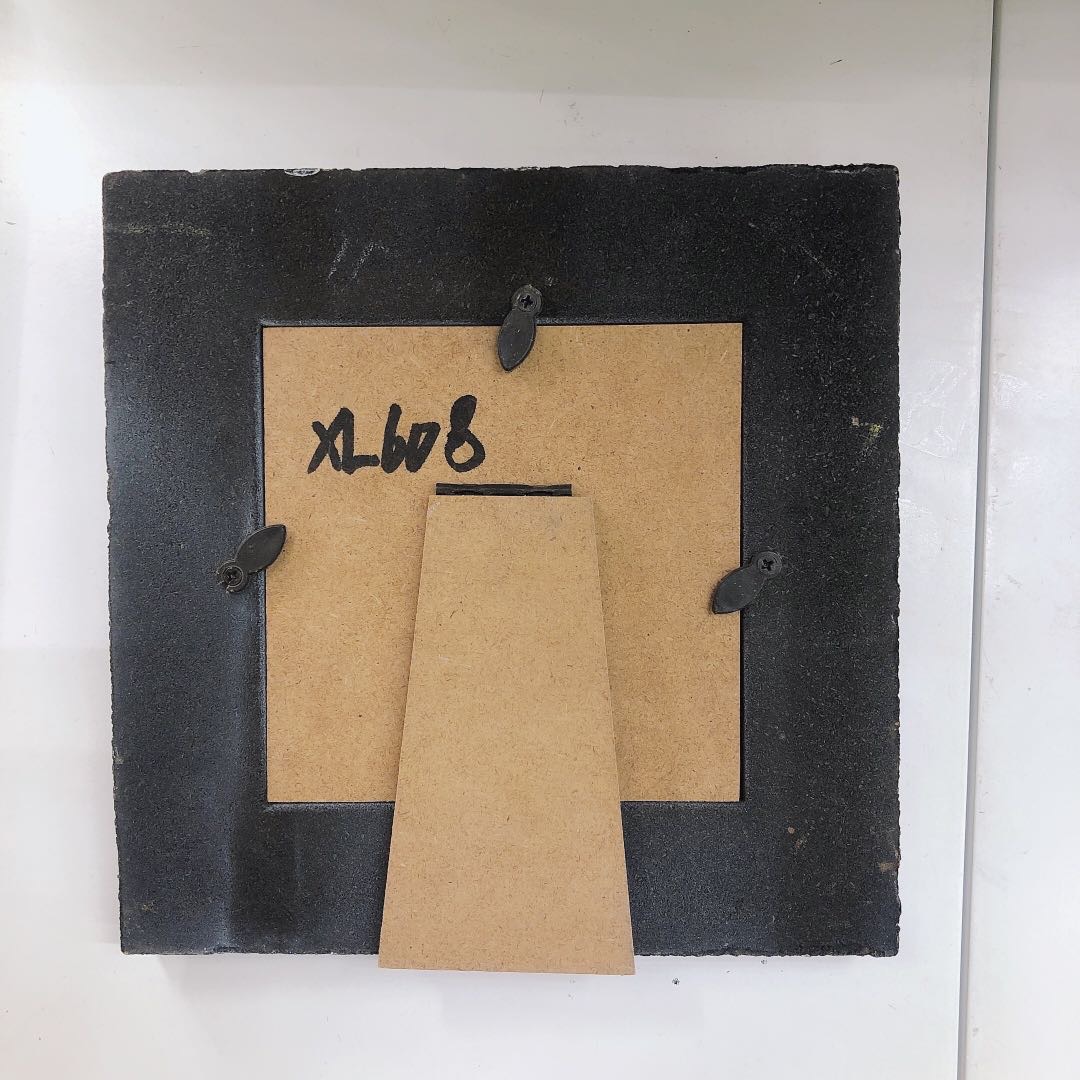 White artistic photo frame stand, simple and retro wall-mounted custom picture frame, children and adults, studio photo frame Specification image