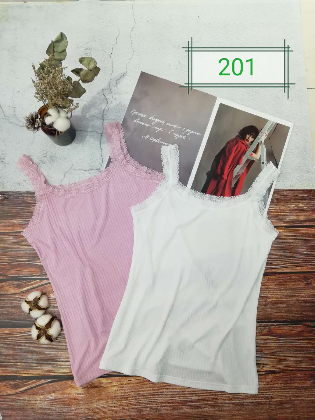 Halter tank top for women with undercoat sexy thin solid-color shorts tank top