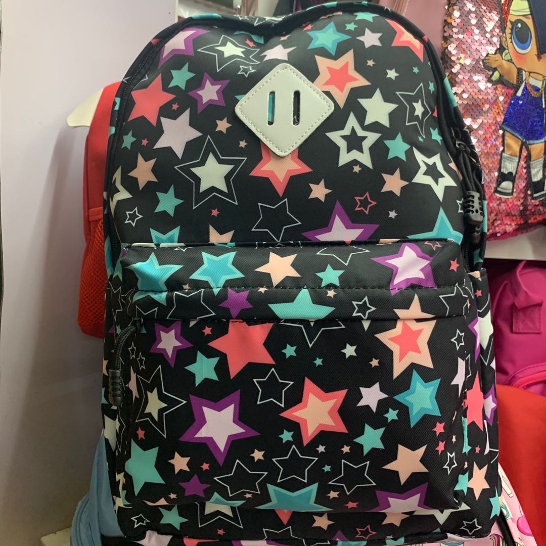 multi-functional large-capacity schoolbag