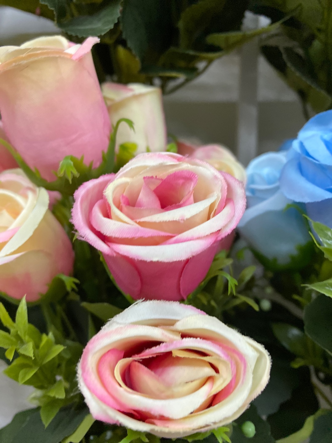 Factory direct sales European-style oil painting lover rose in multiple colors available, 3425