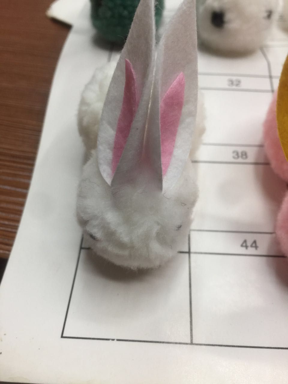 毛球/毛线花/毛毡球/帽子配饰/长绒毛球产品图