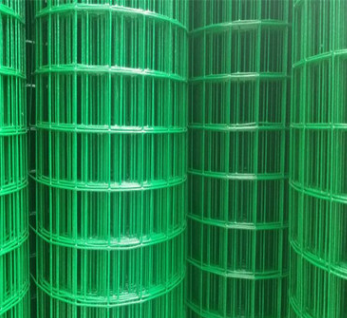 厂家直销喷塑荷兰网 绿色铁丝网围栏 圈地果园养殖养鸡防护网栏栅