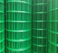 厂家直销喷塑荷兰网 绿色铁丝网围栏 圈地果园养殖养鸡防护网栏栅