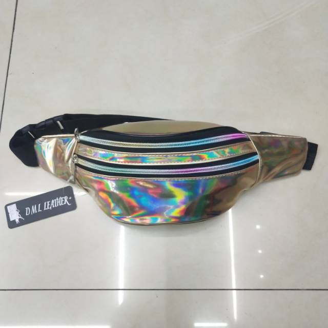 腰包男女大容量防泼水户外运动手机钱包PU镭射包收银包