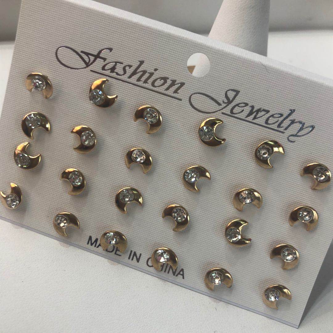 日式精致小月牙耳环甜美高雅耳饰气质保色时尚饰品