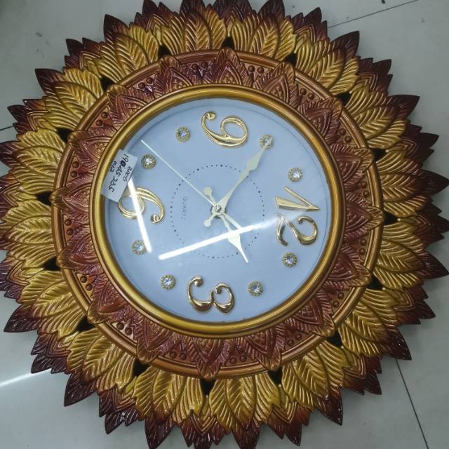 Modern, simple and retro home clocks, living room wall clocks, creative bedroom clocks, Nordic and American style wall clocks, silent and personalized decoration, Internet celebrity bestsellers