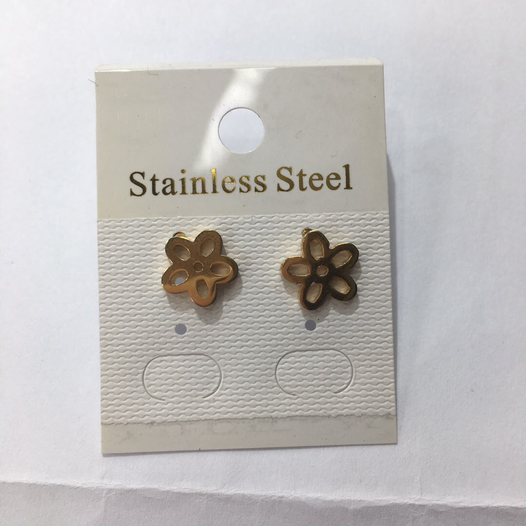 Original design fashion temperament five flower stainless steel plated real gold girl popular earrings factory direct sale thumbnail
