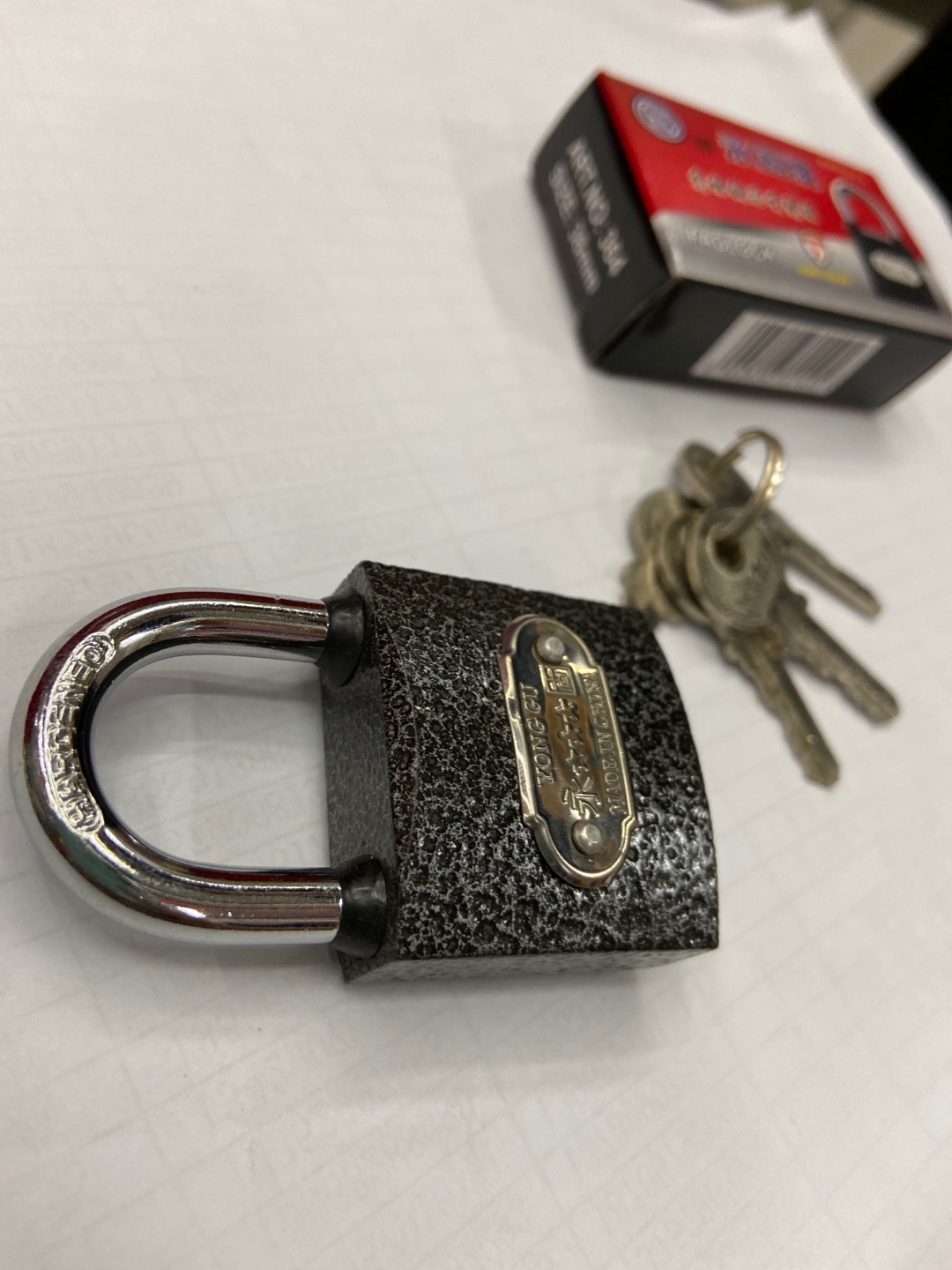 密码扣锁/仿铜锁/u型锁/铜锁/挂锁细节图