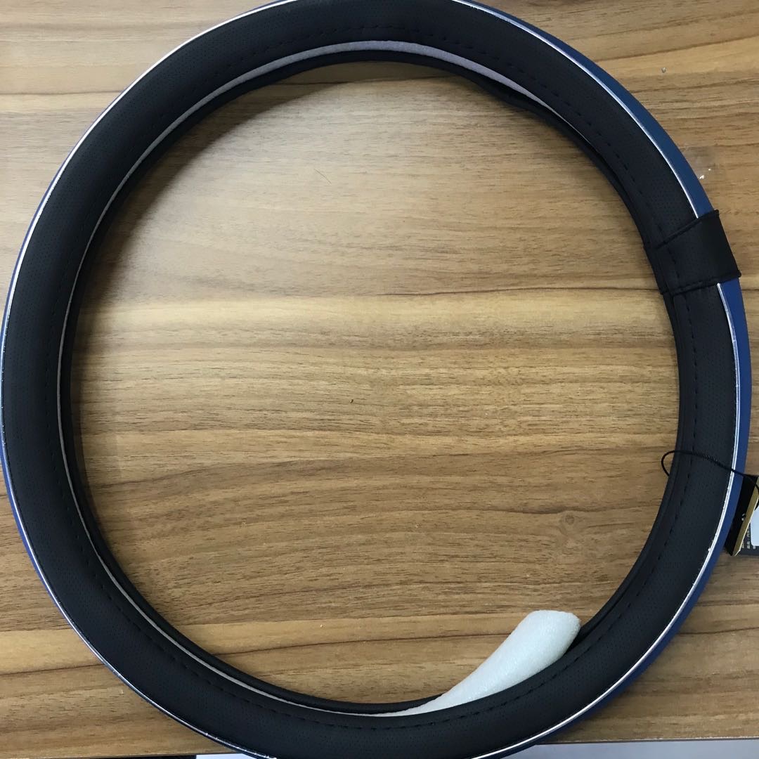 新款方向盘套夏透气防滑吸汗四季通用型汽车把套红米色男女