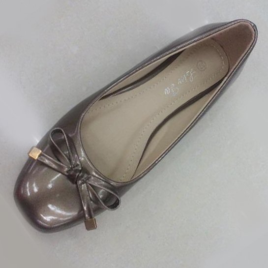 2023 Spring And Autumn New Female Soft Sole Handmade Four Seasons Shoes Round Head Korean Version Patent Leather Shallow Mouth Small Square Head Low Heel Flat Shoes Butterfly Knot Single Shoes details Picture