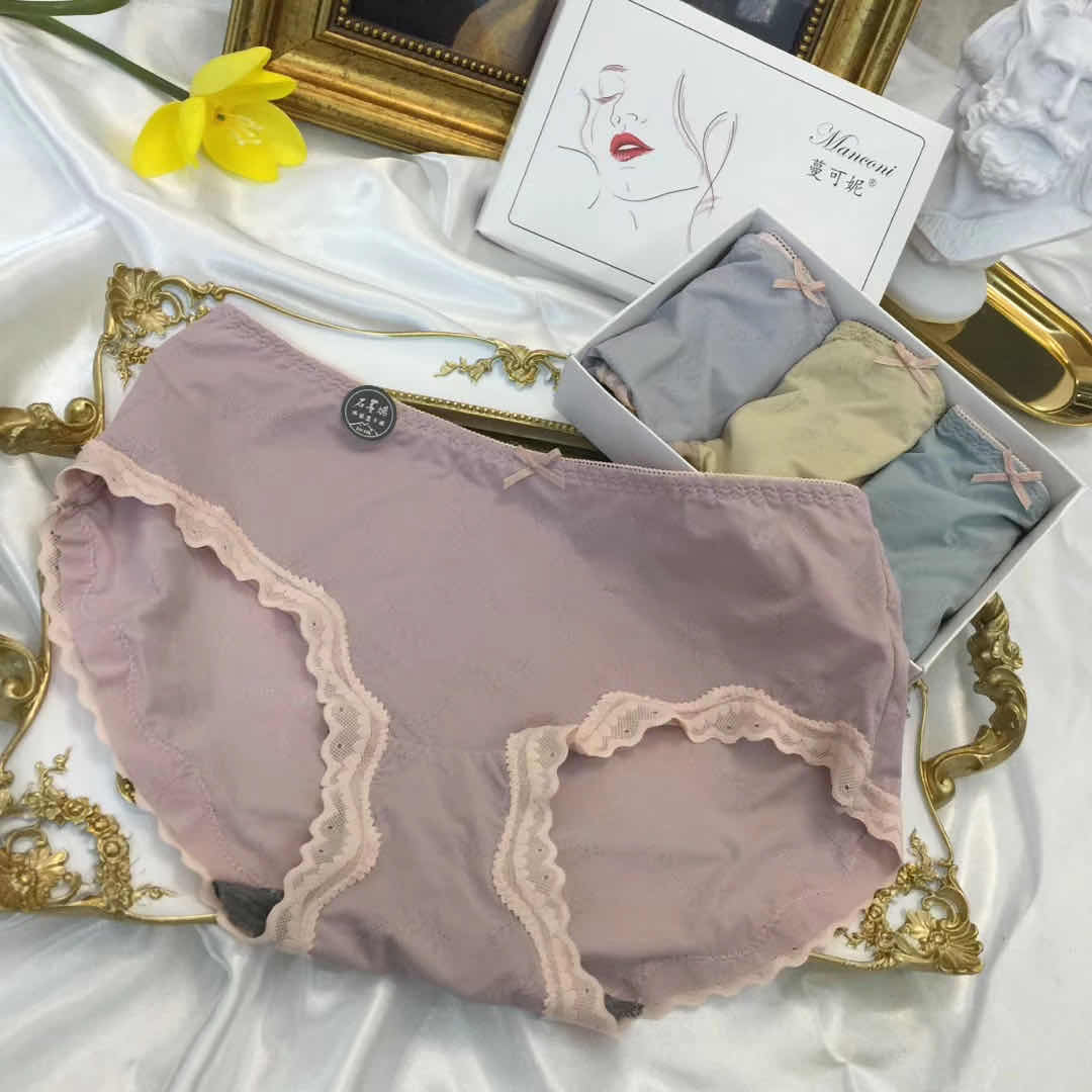 Mankone women's underwear: simple solid color lace, comfortable, breathable and antibacterial triangle pants Specification image