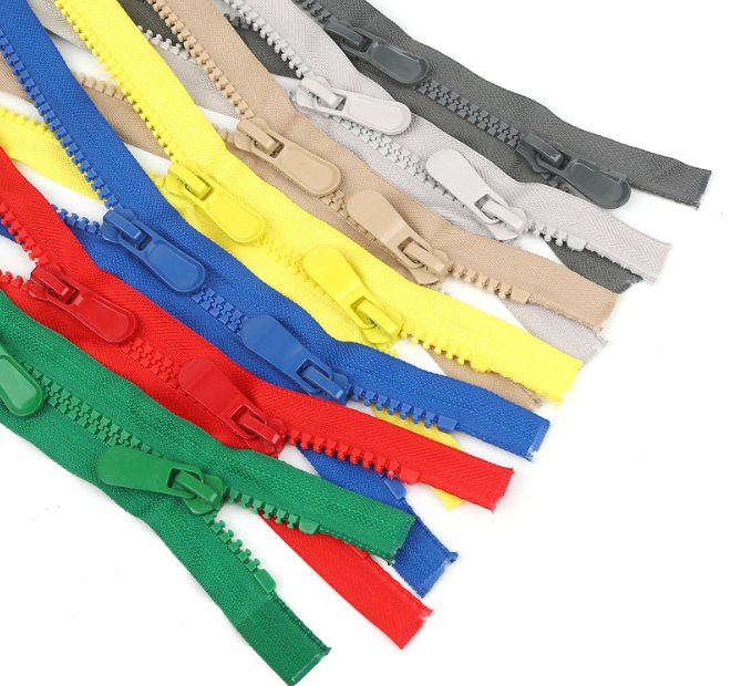The factory sells nylon resin metal waterproof zipper thumbnail