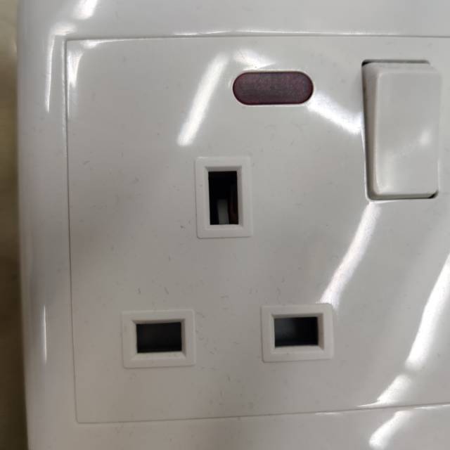 13A British standard charging USB multi-functional household wall switch square socket, white 86-type panel power supply details Picture