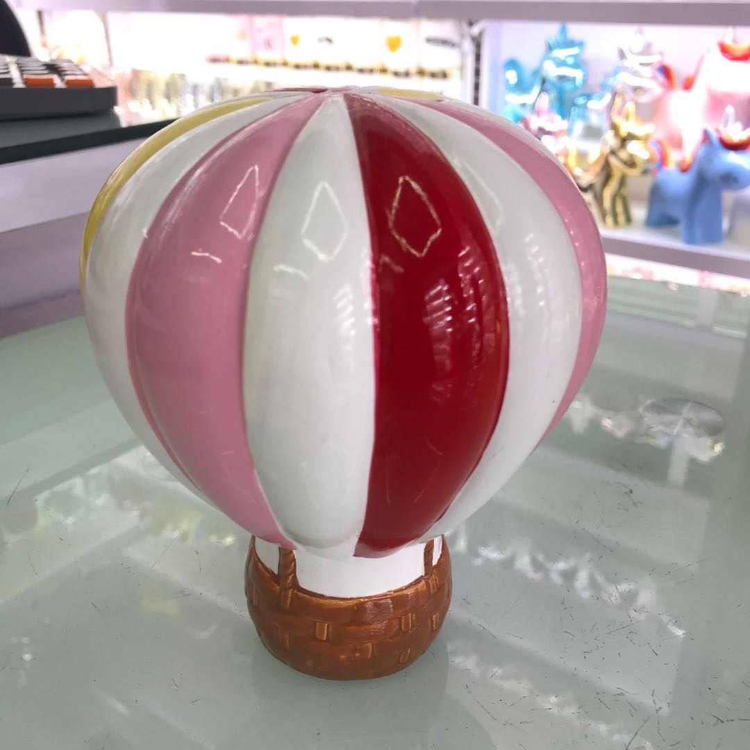 Creative hot Air balloon American piggy bank Home decor Small children's room piggy bank thumbnail