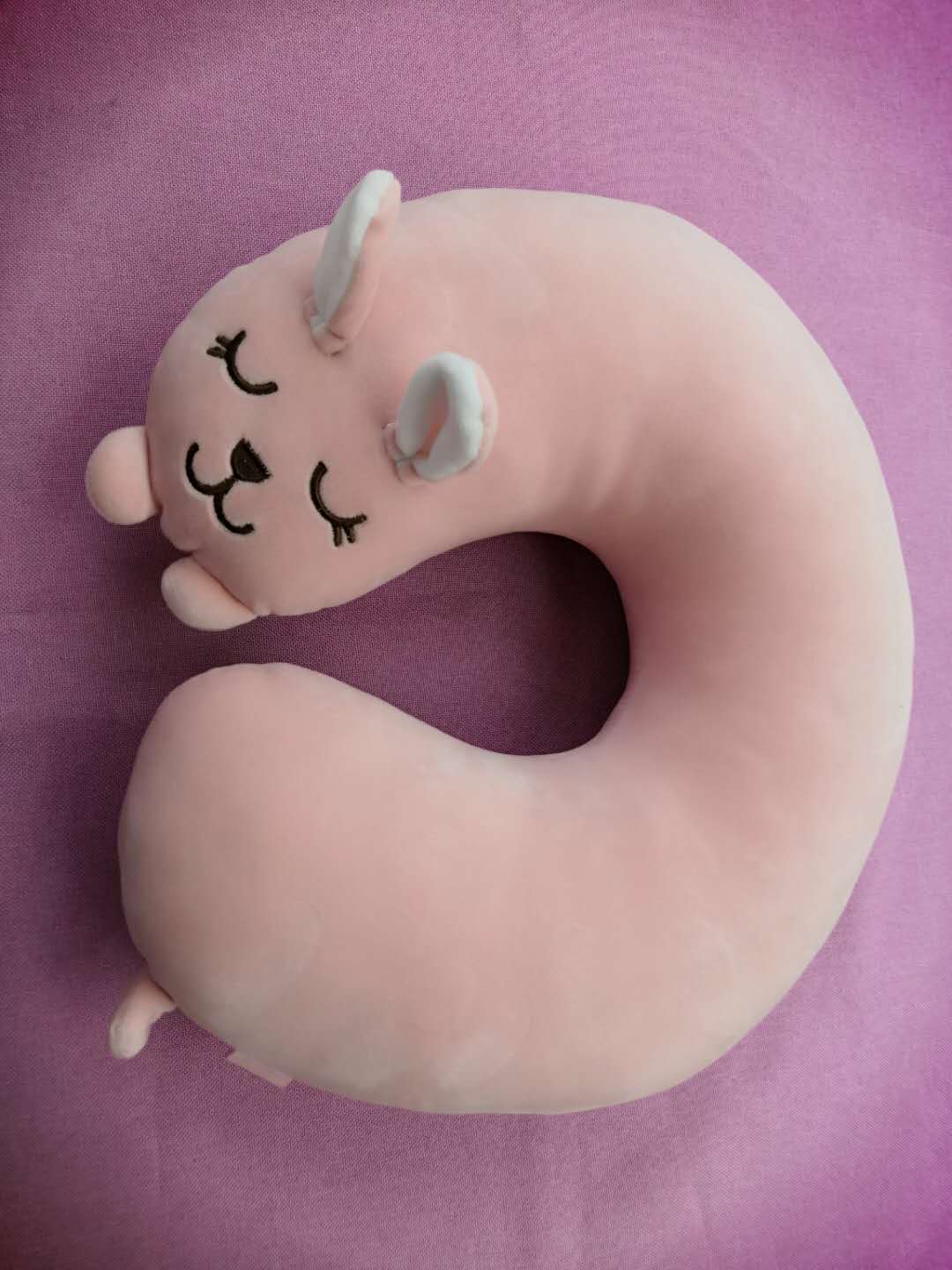 32公分可爱粉色兔颈枕U型枕毛绒玩具四面弹玩具批发