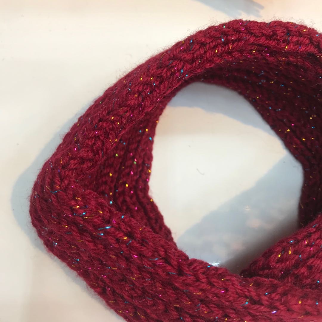A facial cleansing and hairdressing band with a knitted edge, elegant and stylish headband, a solid color knotted all-inclusive headband that is popular among female Internet celebrities Specification image