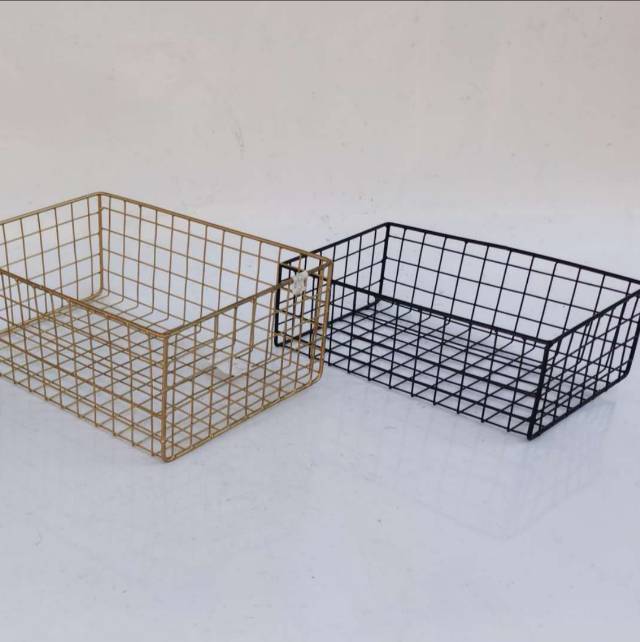Iron art handicrafts and ornaments factory direct sales. Storage baskets and storage baskets are available in multiple colors