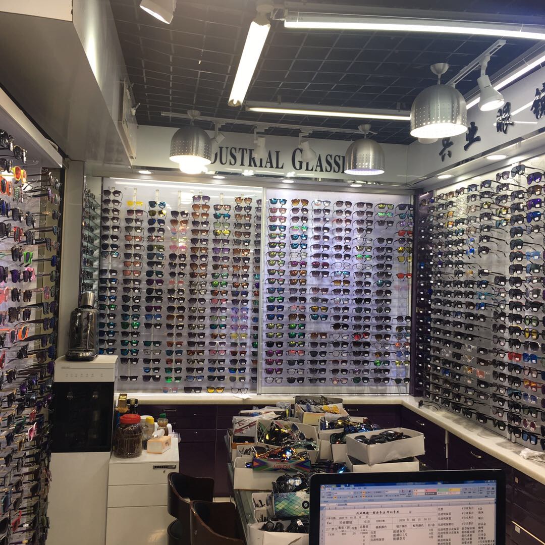 Yiwu Guangyao Eyewear Co., LTD describe pic - 3
