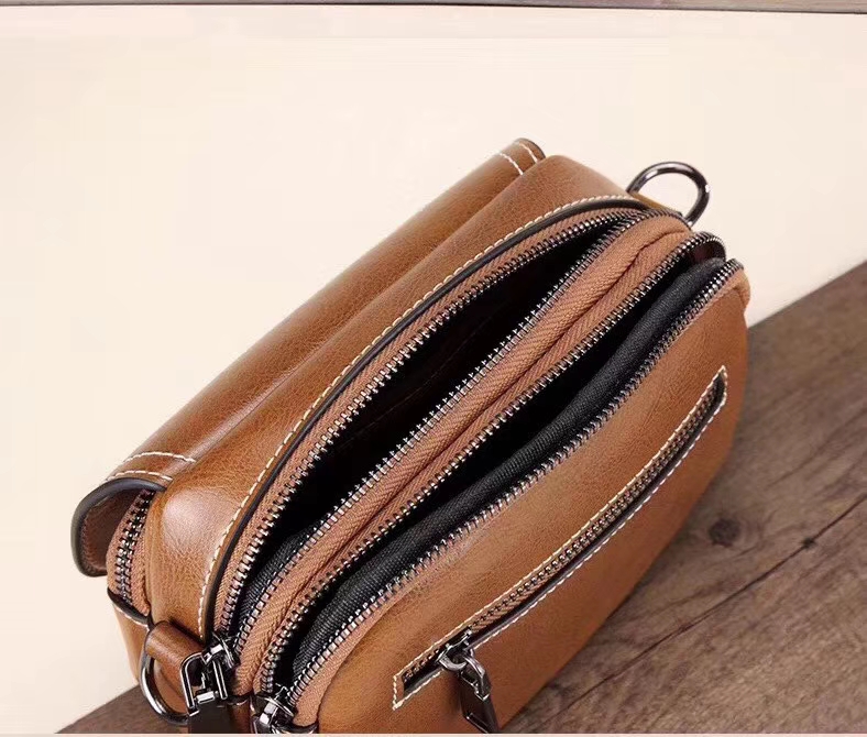 经典热卖款油蜡牛皮小包单肩斜挎女包产品图