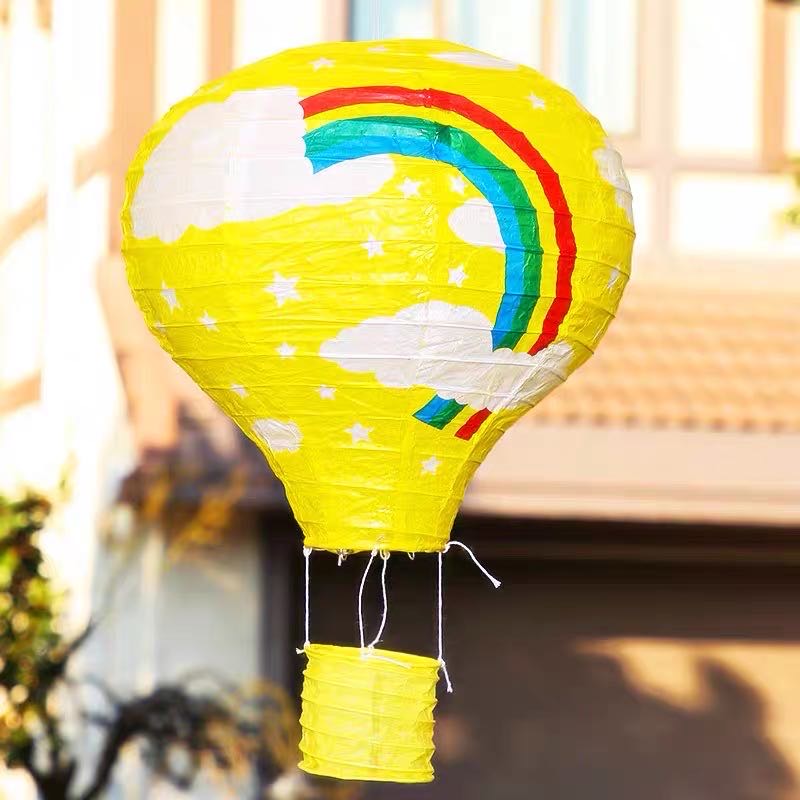 At the beginning of the school year, the shopping mall celebrated its anniversary with hot air balloons, and the kindergarten corridor was decorated with paper lanterns for birthdays details Picture