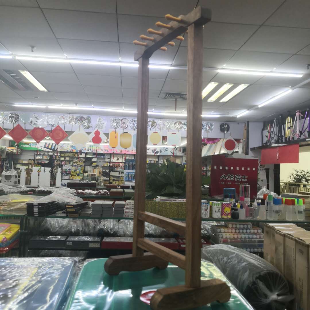 Ten Chinese-style wooden pen holders are hung details Picture