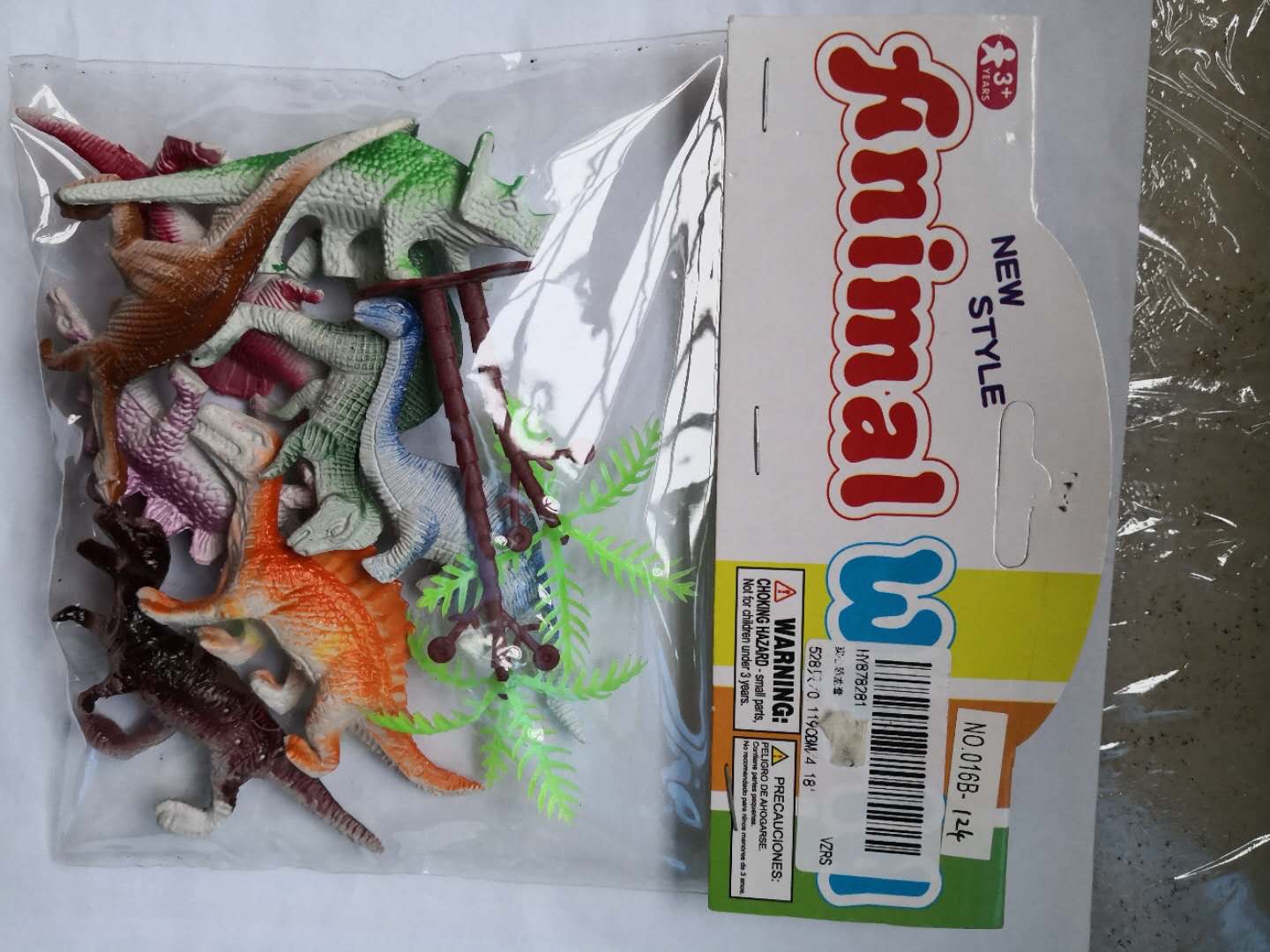 Children's toy animal model dinosaur World simulation Tyrannosaurus Rex triceratops rubber thumbnail
