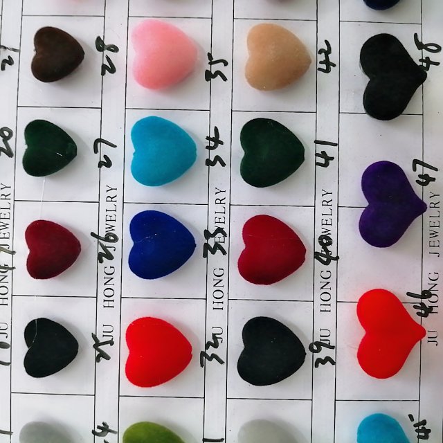 Wholesale of diy handcrafted earrings and headwear materials for plush three-dimensional straight hole heart-shaped pendants and accessories Specification image
