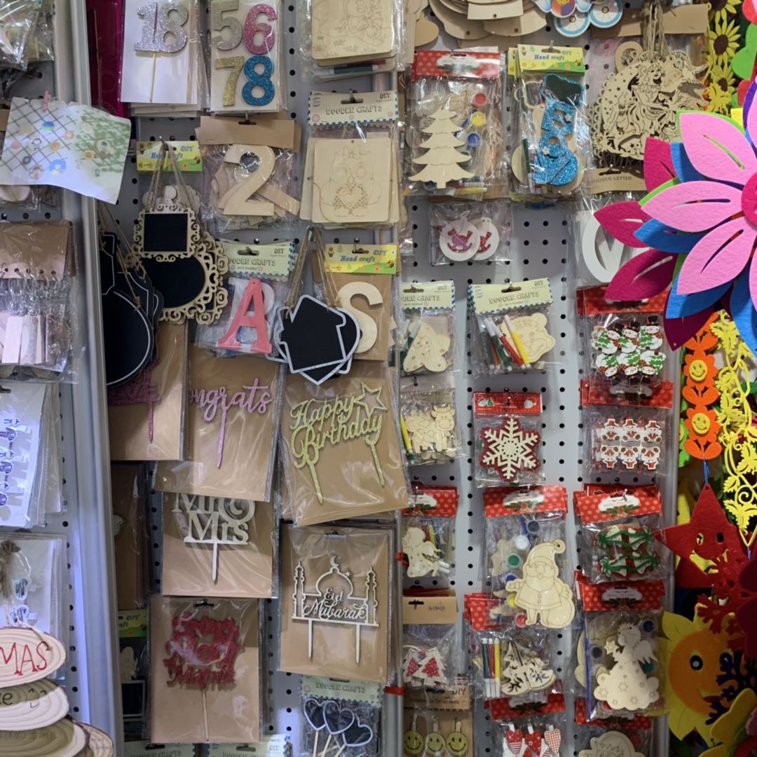 Yiwu Luni Handicrafts Factory describe pic - 2