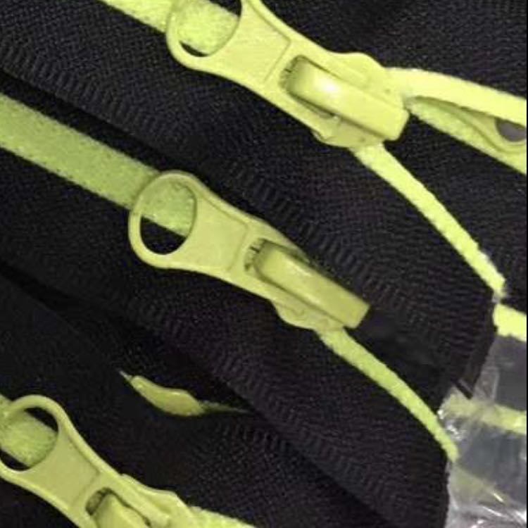 隐形拉链条5号尼龙羽绒服冲锋衣单头反装反向隐型长拉链开口拉链款产品图