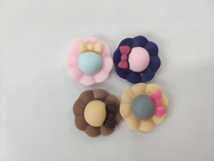 Imitation cream glue DIY cartoon jewelry resin accessories colorful flower hats thumbnail