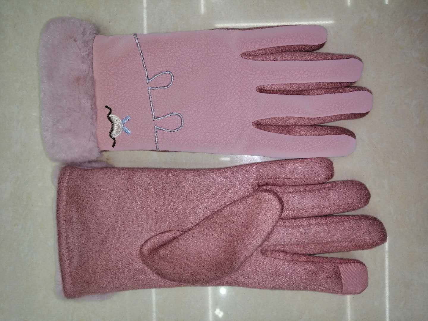 Gloves Women's Winter Touch Screen Saver Warm Up With Thick Suede Student Cute Everything Ride And Drive Five Finger Gloves details Picture