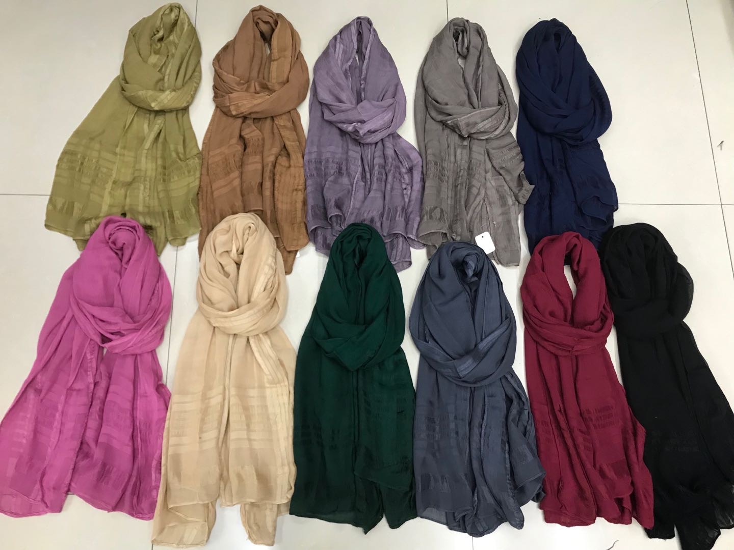 Women's Scarf Fashion All-Match Trend Explosion Imitation Silk Rayon Border Long Scarf Specification drawing