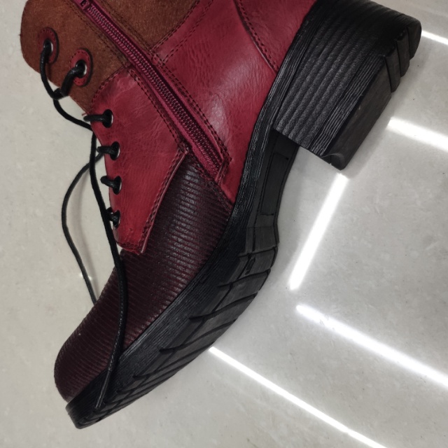 芭蕾鞋/shoes/女士真皮中跟短靴/真皮中跟女靴/西部牛仔靴子细节图