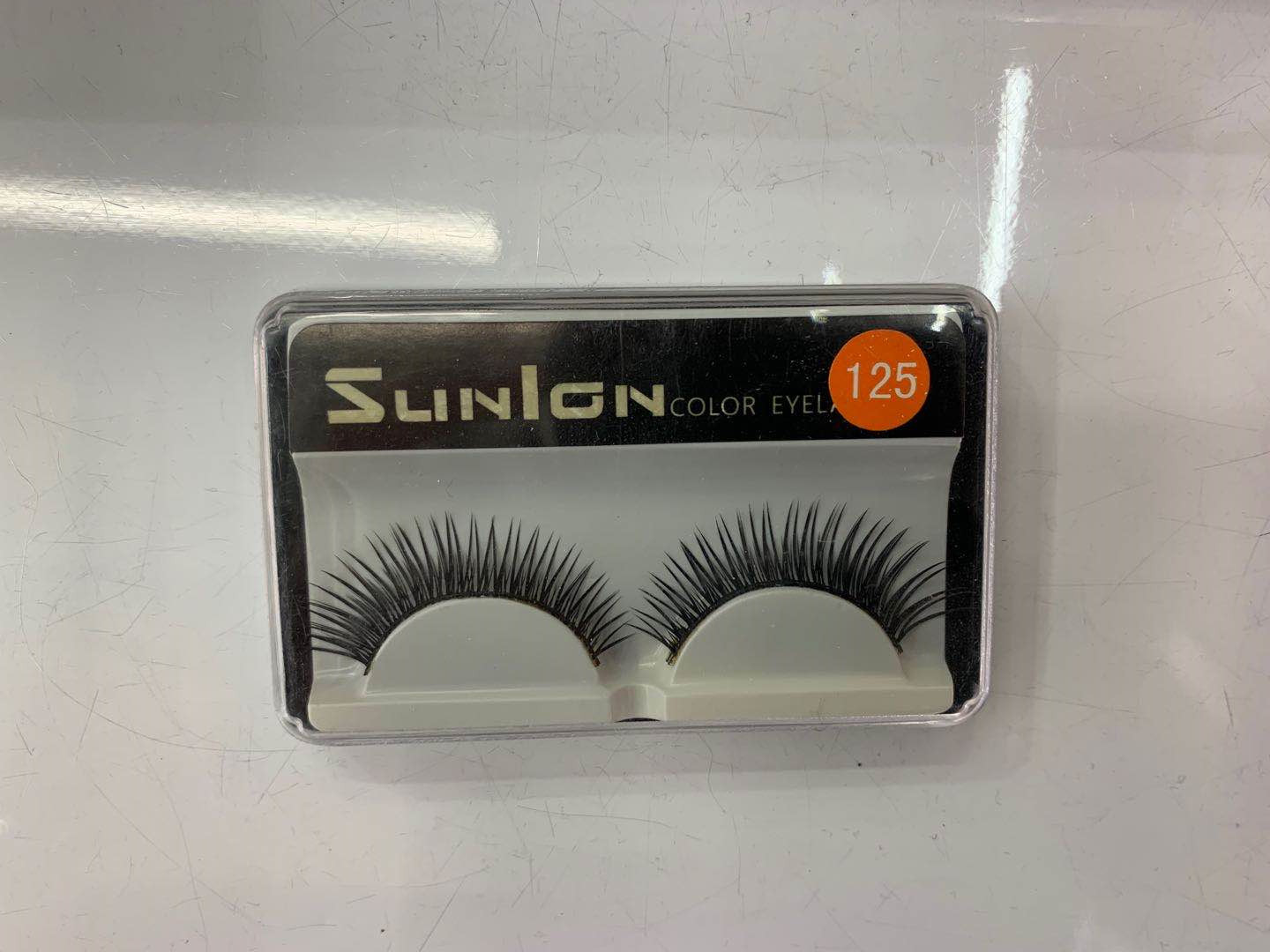 A pair of hard stem false eyelashes 001 natural thick eye tail pull long real nude makeup eyelashes
