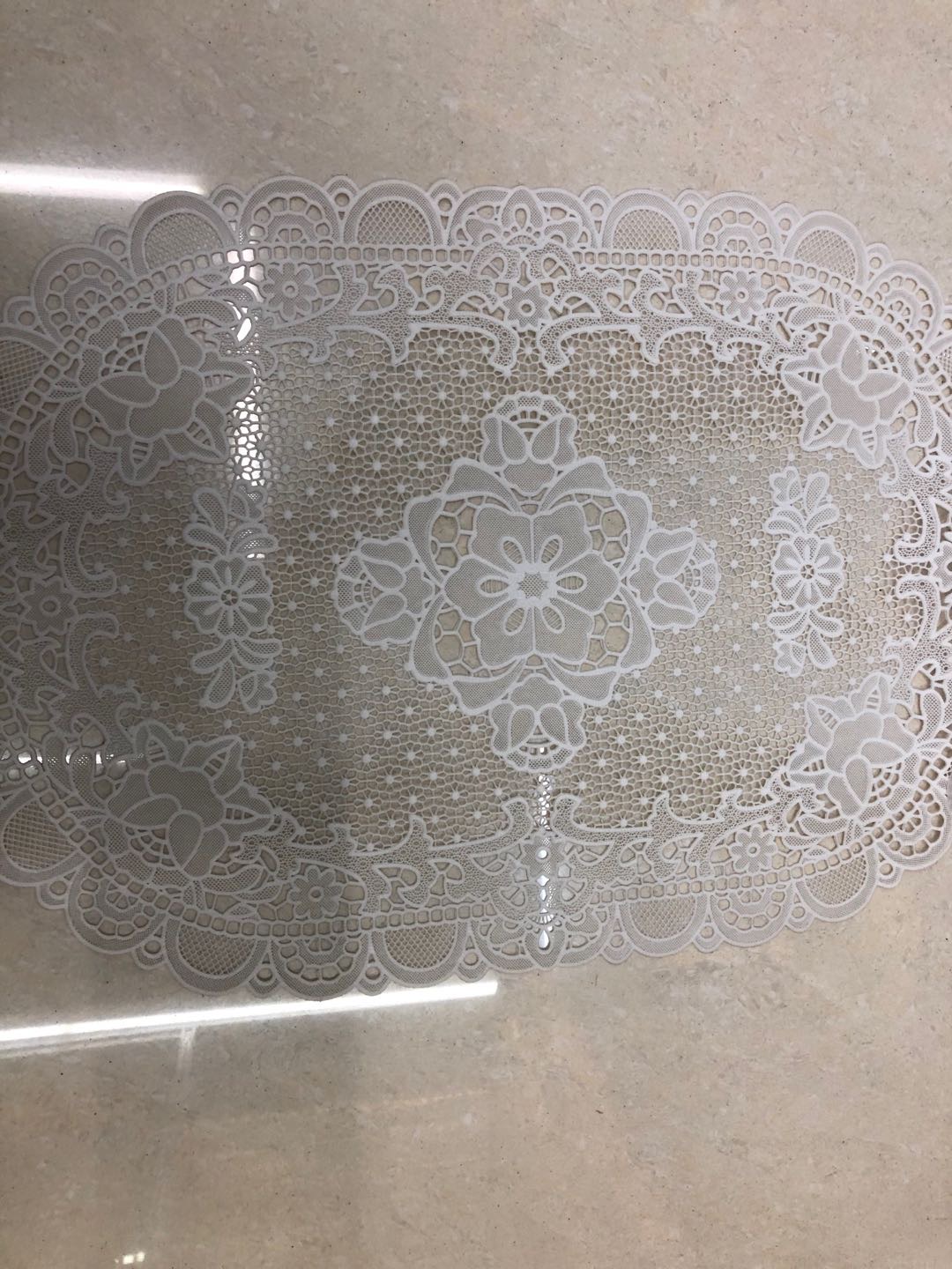 30*45椭圆形餐垫桌垫杯垫西餐垫烫金镂空产品图