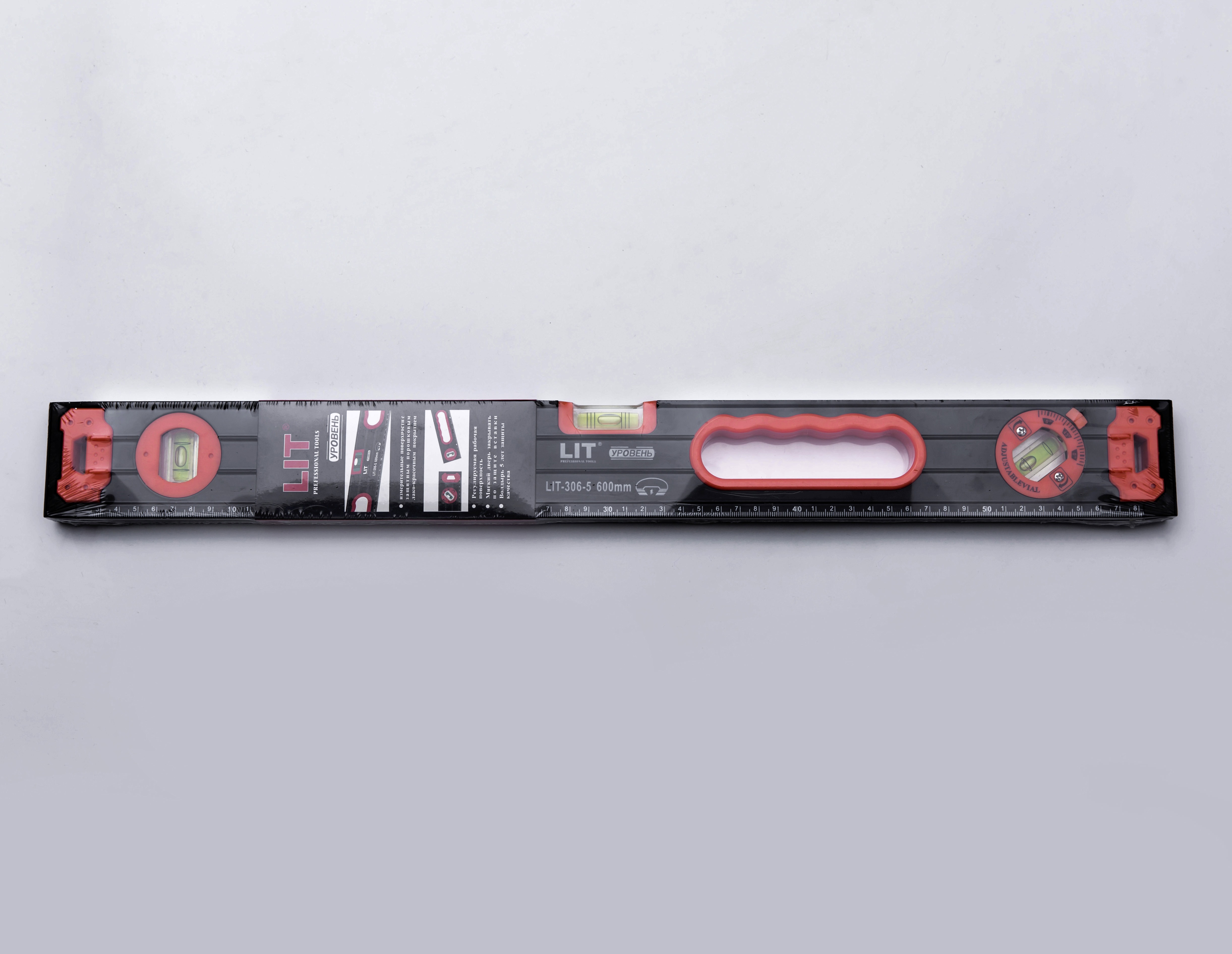 High-precision multi-functional level for aluminum alloy building decoration