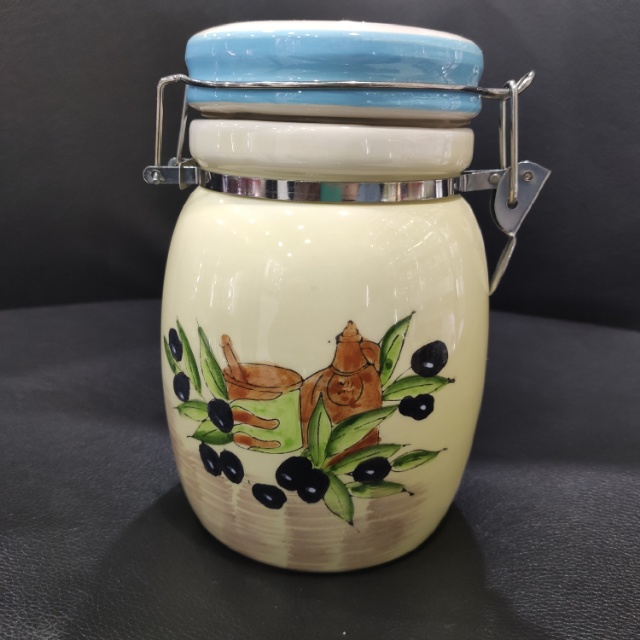 A variety of styles of sealed can buckles are available for selection. The price is negotiable. This season's new style is sold directly by the factory with stock available