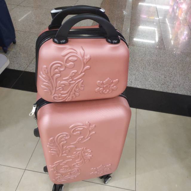 高档拉杆箱 8028款 带化妆箱 订做图