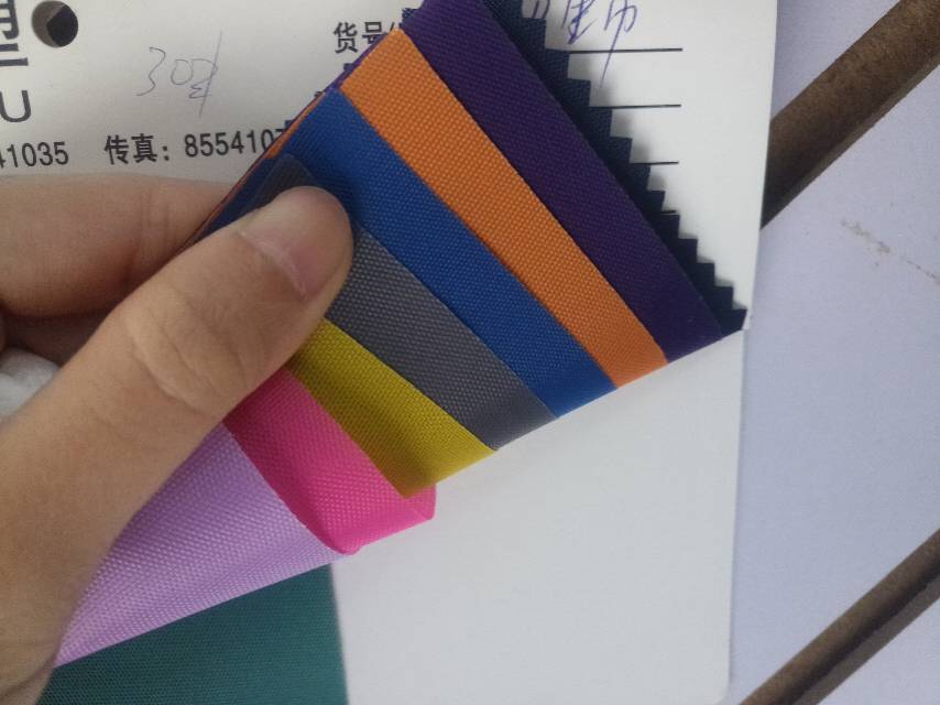 Factory direct sales of hot-selling new PVC leather products with large stock of high, medium and low-end luggage, sofa, shoe materials and fabrics details Picture