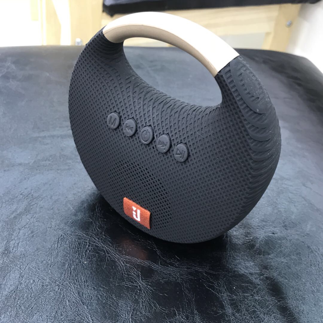 小音箱黑色金色可拎方便携带音质超好细节图