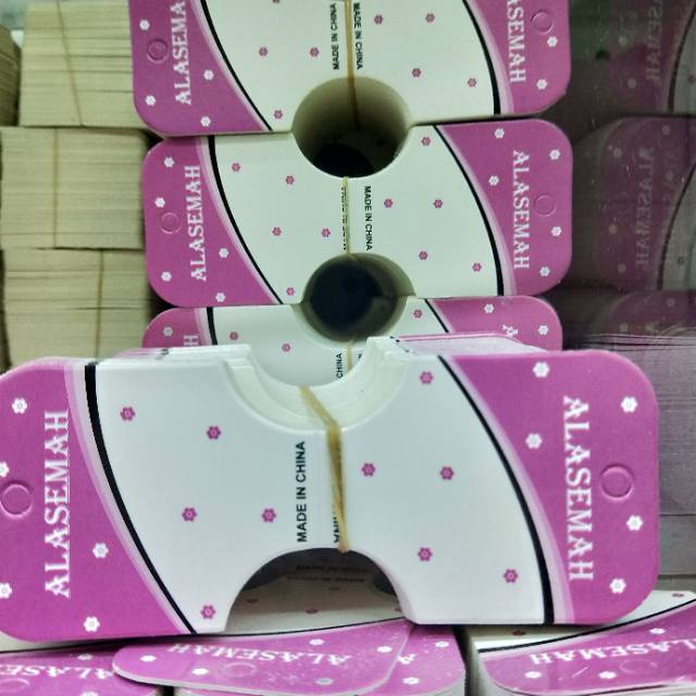 Paper packaging cards for children's accessories