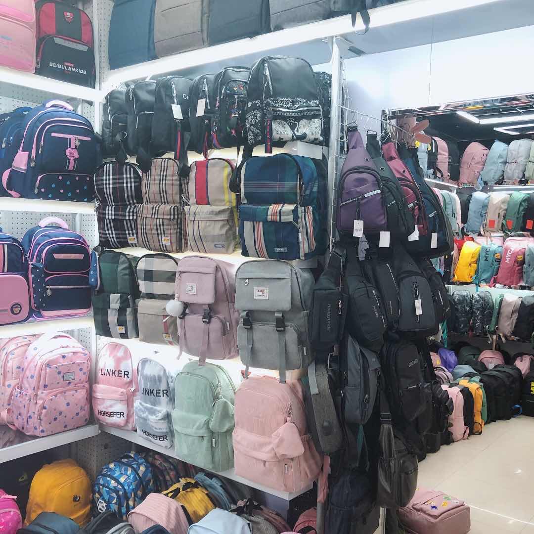 Yiwu Heli Luggage Store describe pic - 1