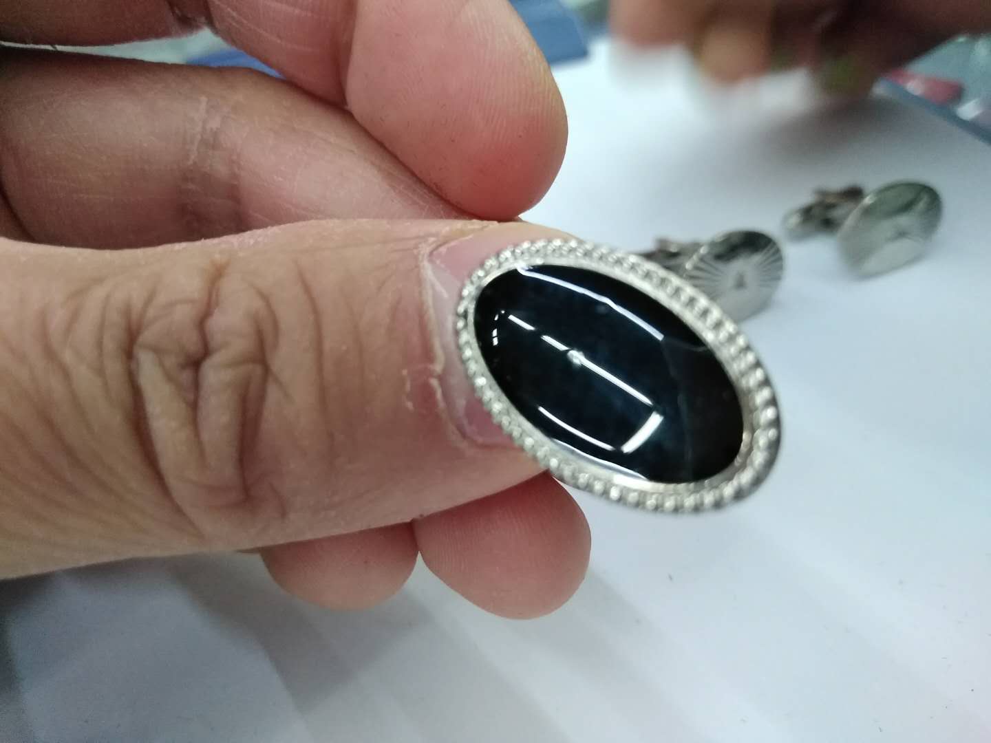 特价西装金属袖扣定做定制袖钉纽扣工厂生产制作细节图