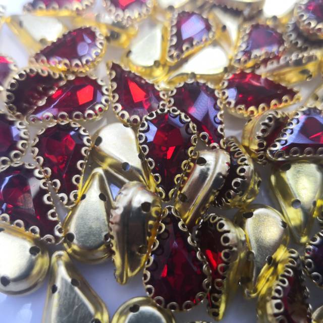 Factory direct sales of anti-hook flower basket claws, lace, edge wrapping, water drop drill glass, hand-sewn drill claws, diy jewelry accessories, clothing accessories details Picture