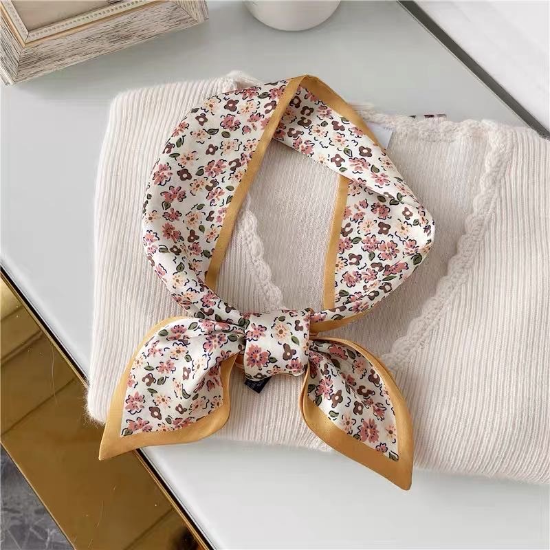 Small Floral Small Square Scarf Korean Version Of Casual Silk Scarf Temperament All Match details Picture