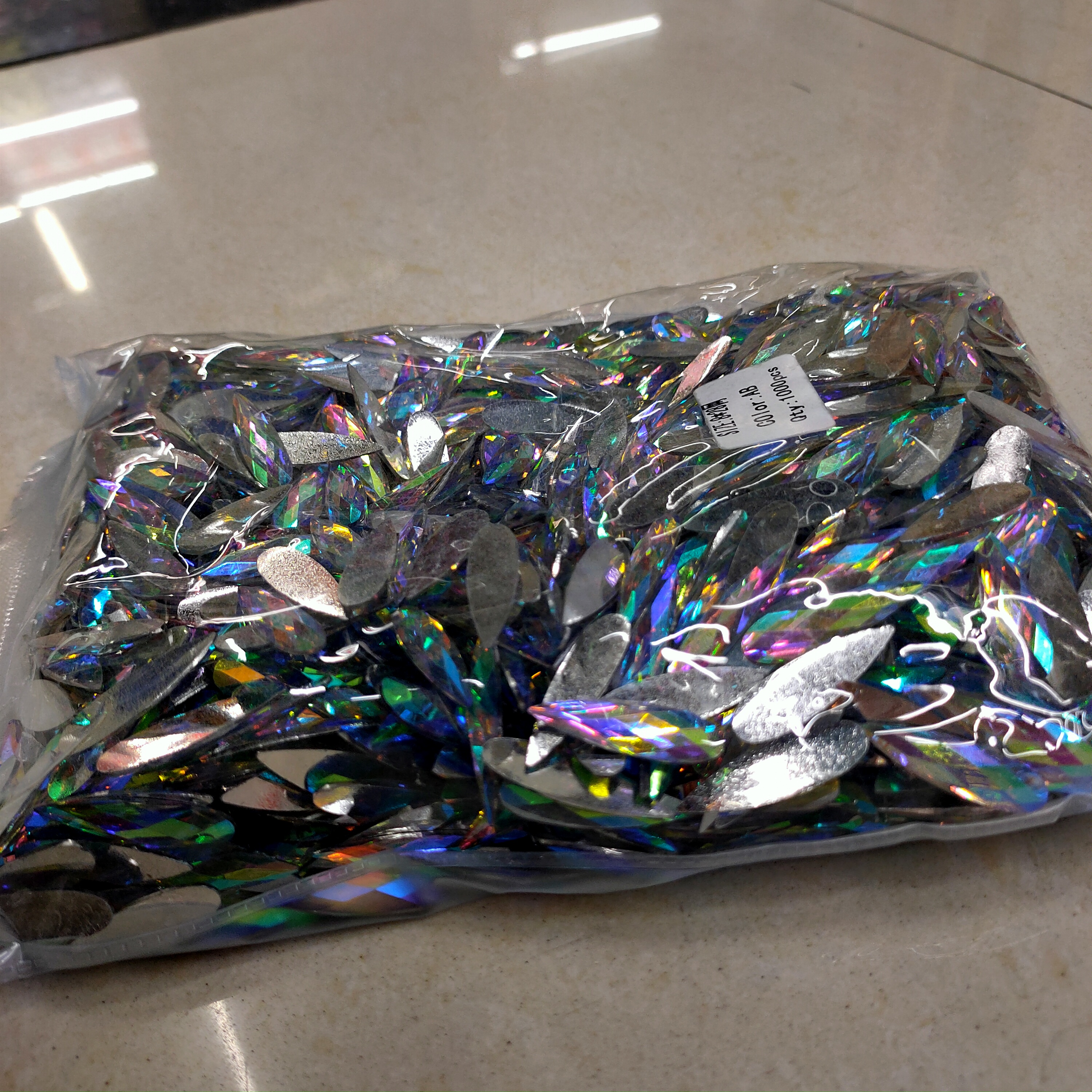 Factory Specializing In The Production Of Single-Hole Pendant Jewelry Glass Crystal Diamond Necklace Accessories Diy Earrings Accessories Specification drawing