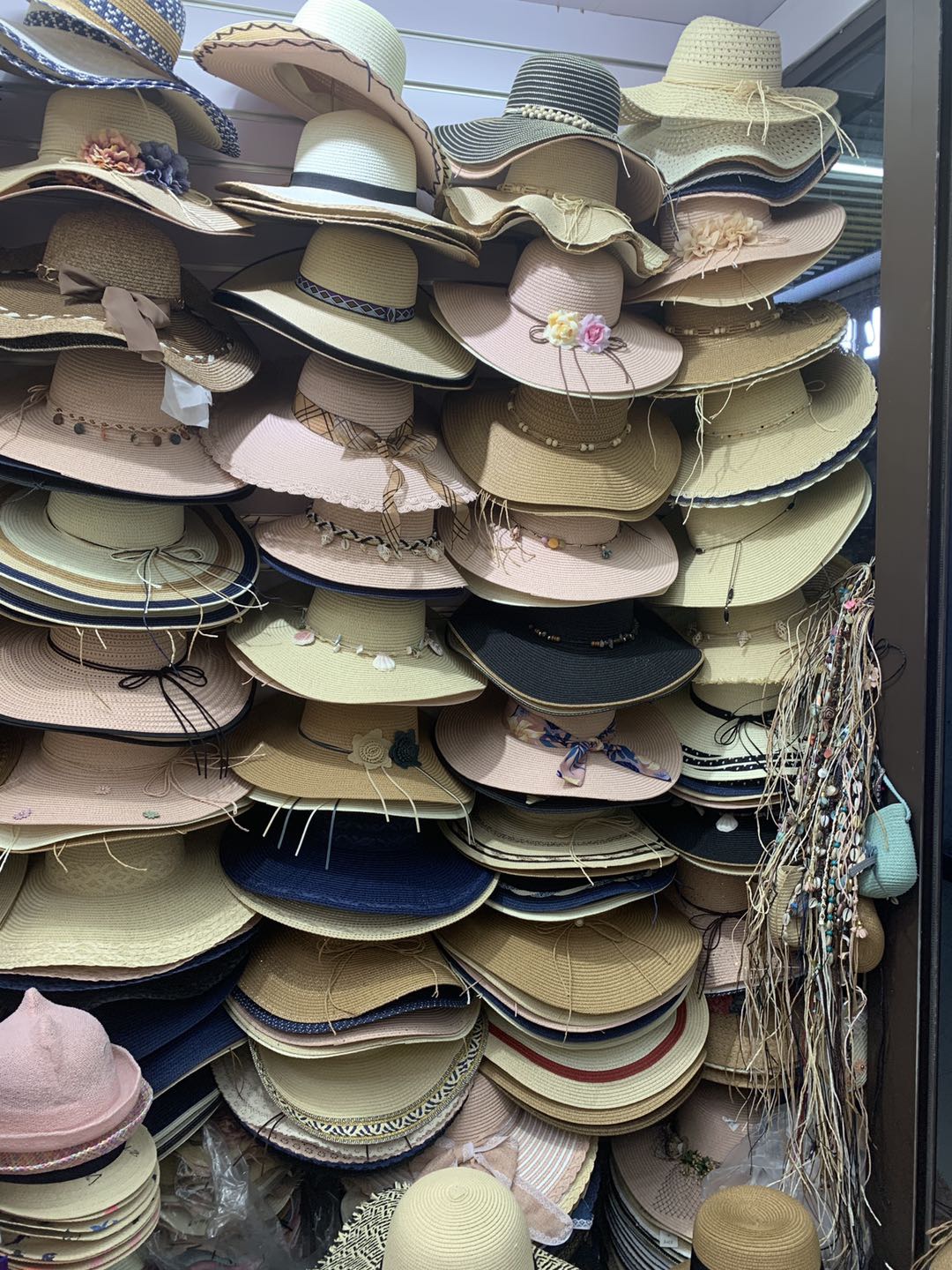 Fengfeng Hat Industry describe pic - 2