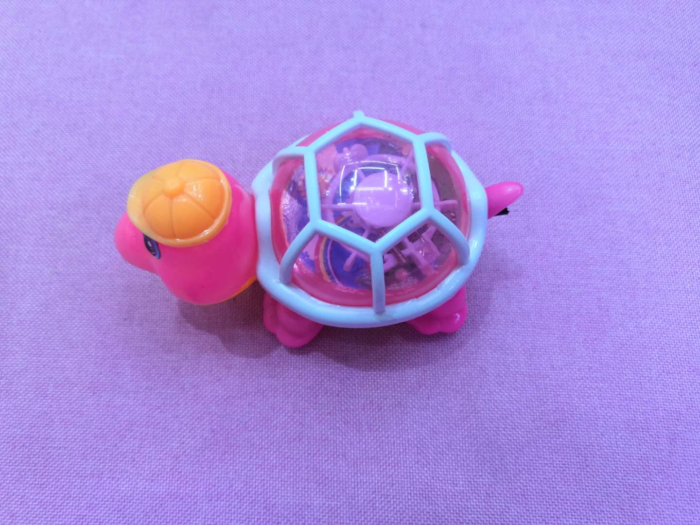 11*6.5cm发光拉线乌龟新款会跑会发光的小乌龟拉线发光玩具儿童玩具