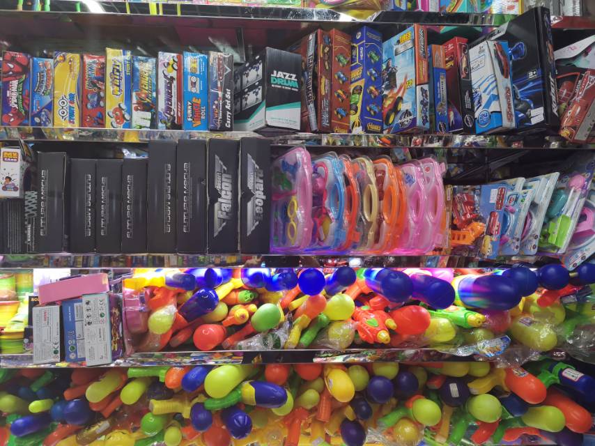 Yu Guojin Toy Store describe pic - 2